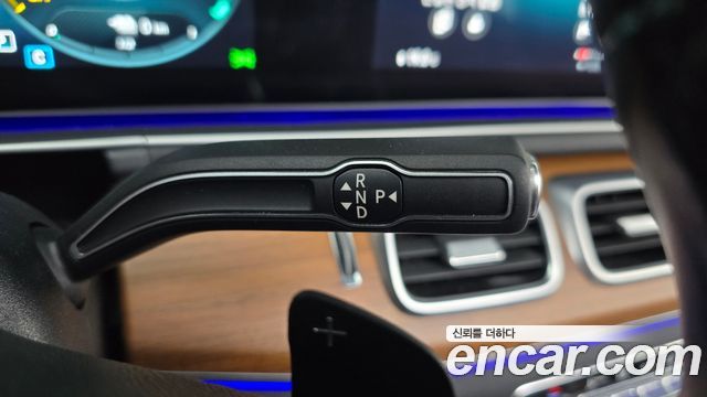 Mercedes-Benz GLE-Class 2021 — photo 12