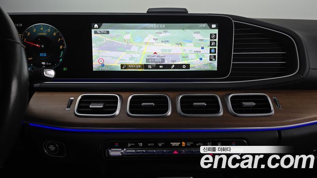 Mercedes-Benz GLE-Class 2021 — photo 21