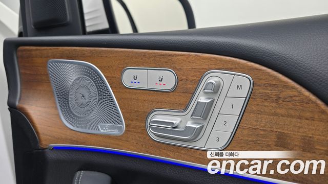 Mercedes-Benz GLE-Class 2021 — photo 29