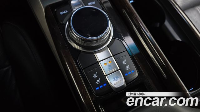 Genesis EQ900 2018 — photo 26