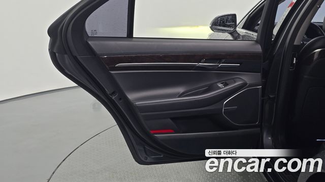 Genesis EQ900 2018 — photo 15