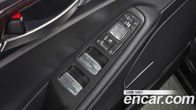 Genesis EQ900 2018 — photo 34