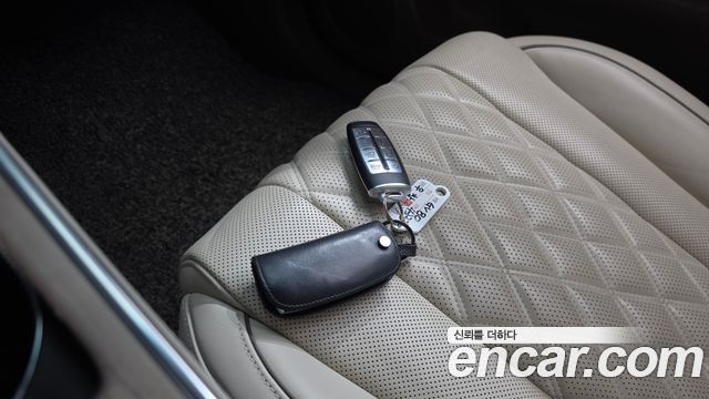 Genesis GV80 2023 — photo 22