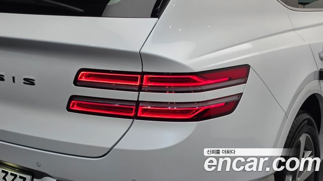 Genesis GV80 2023 — photo 9