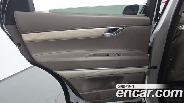 Genesis GV80 2023 — photo 15