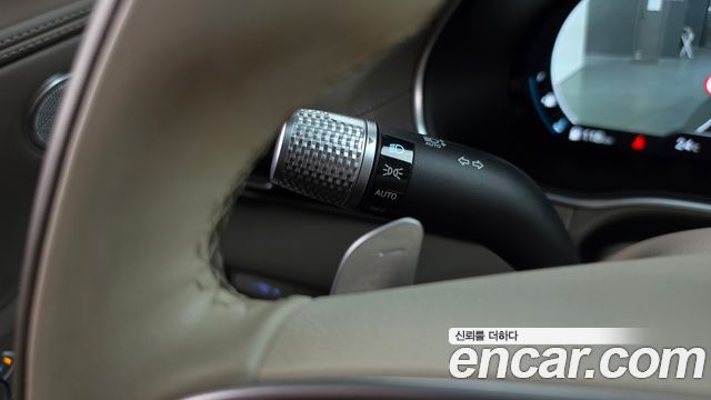 Genesis GV80 2023 — photo 30