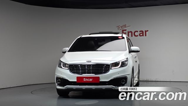 Kia Canival 2016 — photo 3