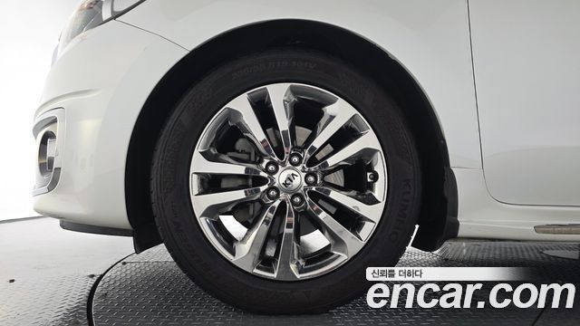 Kia Canival 2016 — photo 5