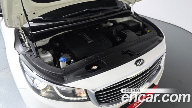 Kia Canival 2016 — photo 6