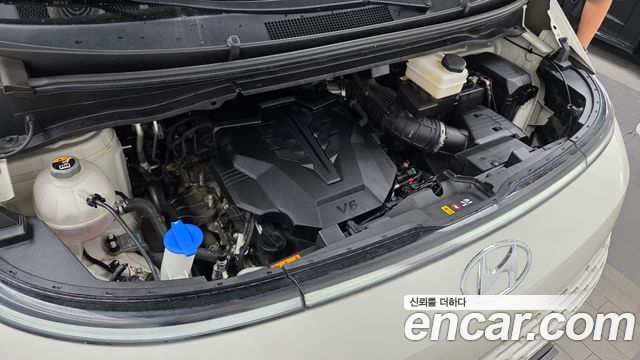 Hyundai Staria 2022 — photo 6
