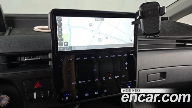 Hyundai Staria 2022 — photo 19