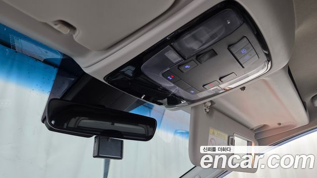 Hyundai Staria 2022 — photo 23