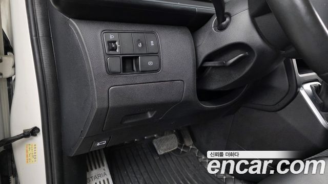 Hyundai Staria 2022 — photo 25