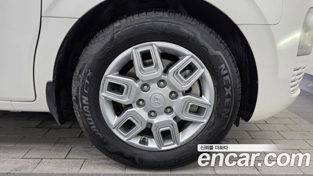 Hyundai Staria 2022 — photo 7