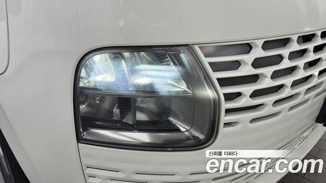 Hyundai Staria 2022 — photo 8