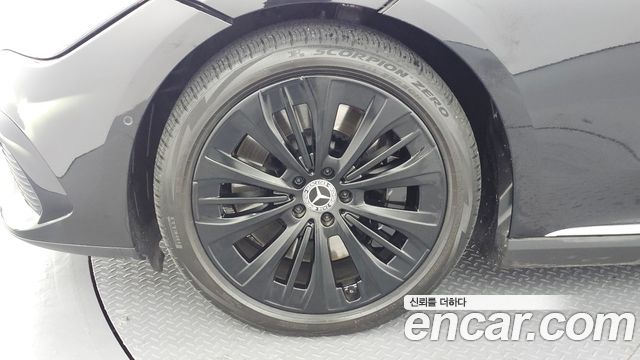 Mercedes-Benz EQE 2023 — photo 5