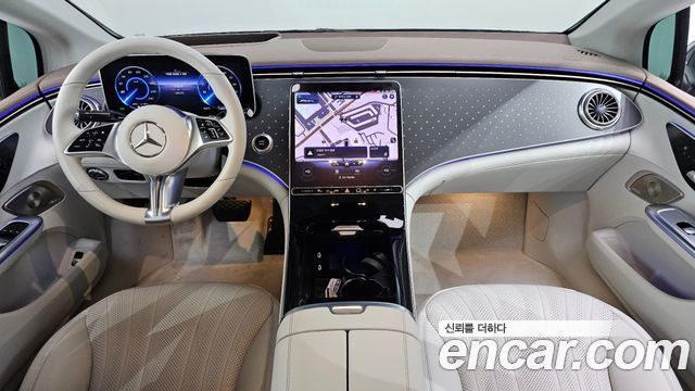 Mercedes-Benz EQE 2023 — photo 10