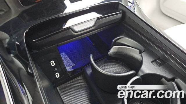 Mercedes-Benz EQE 2023 — photo 21