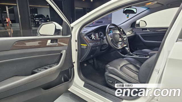 Hyundai Sonata 2018 — photo 13
