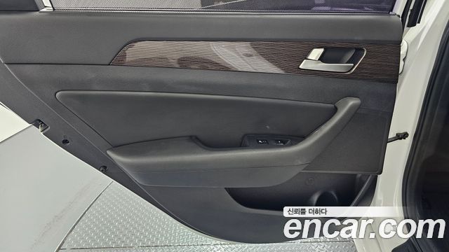 Hyundai Sonata 2018 — photo 15