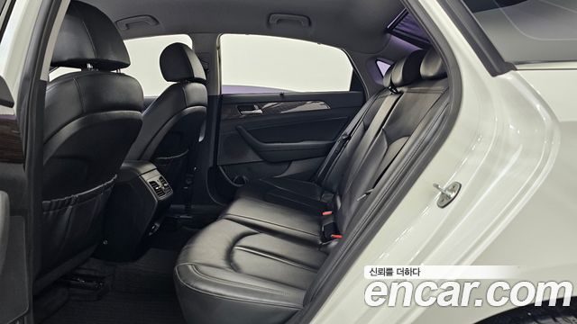 Hyundai Sonata 2018 — photo 16