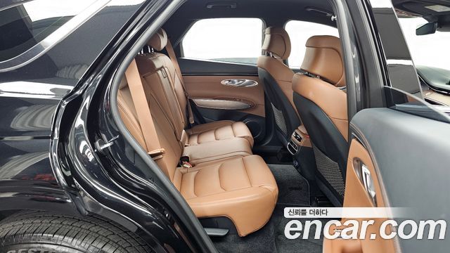 Genesis GV70 2024 — photo 18