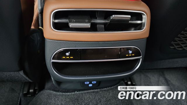 Genesis GV70 2024 — photo 25