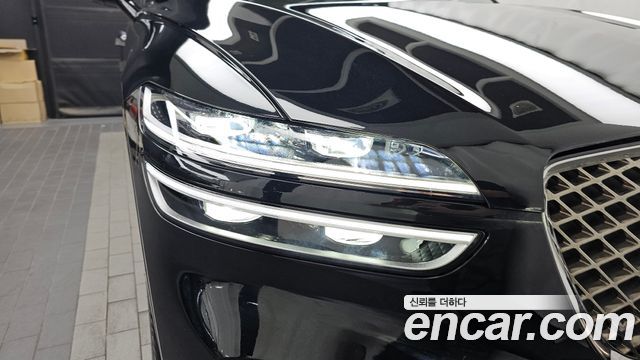 Genesis GV70 2024 — photo 8