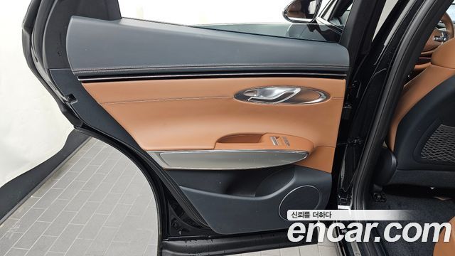Genesis GV70 2024 — photo 15