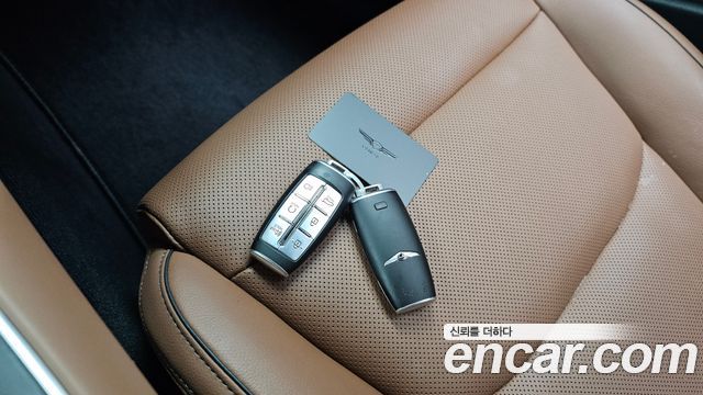 Genesis GV70 2024 — photo 16