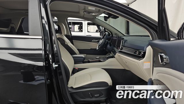 Kia Sportage 2023 — photo 17