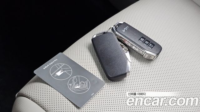 Kia Sportage 2023 — photo 32