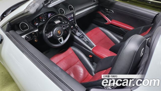 Porsche 718 2018 — photo 7