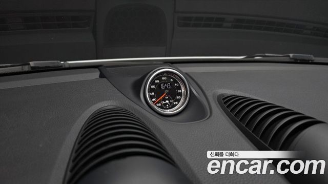 Porsche 718 2018 — photo 13