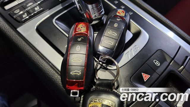 Porsche 718 2018 — photo 17