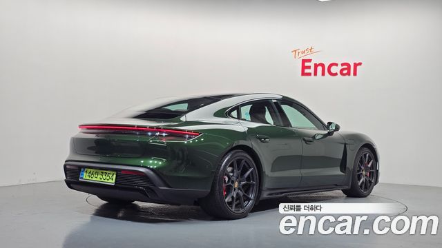 Porsche Taycan 2025 — photo 2