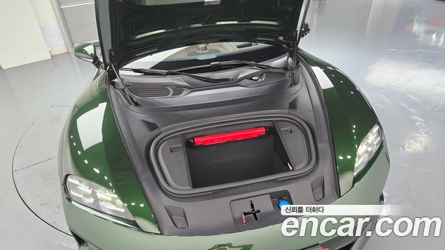 Porsche Taycan 2025 — photo 6