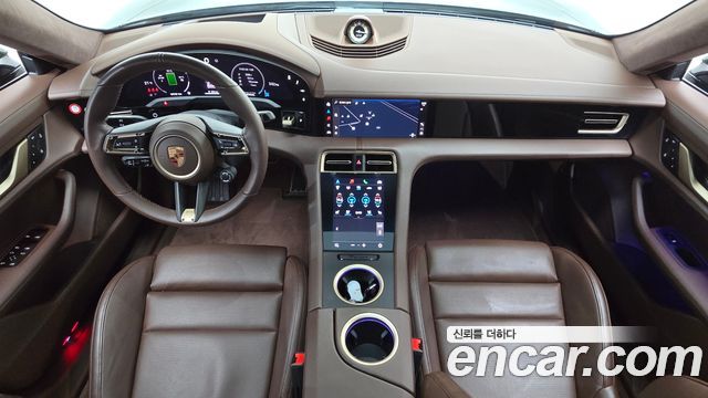 Porsche Taycan 2025 — photo 10
