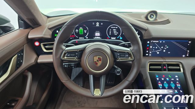 Porsche Taycan 2025 — photo 18
