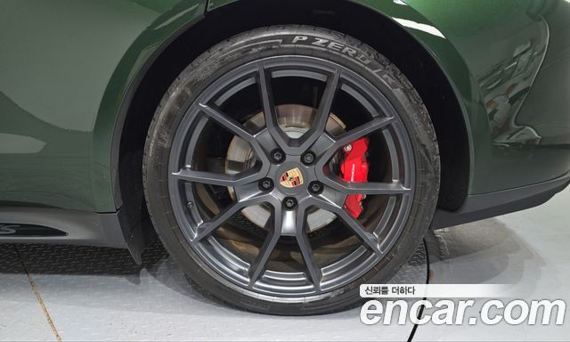 Porsche Taycan 2025 — photo 7