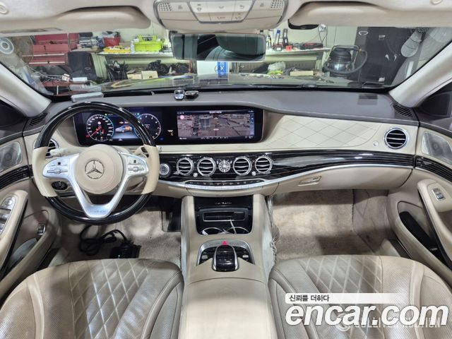 Mercedes-Benz S-Class 2020 — photo 10