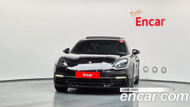 Porsche Panamera 2018 — photo 3