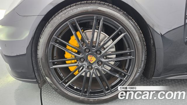 Porsche Panamera 2018 — photo 5