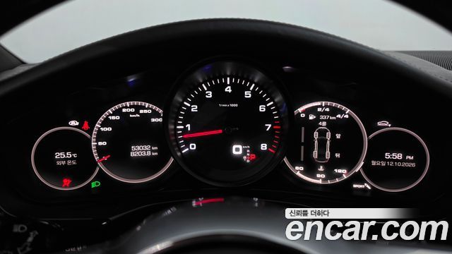 Porsche Panamera 2018 — photo 11