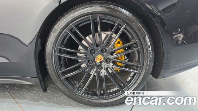 Porsche Panamera 2018 — photo 7