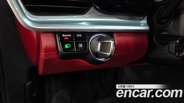 Porsche Panamera 2018 — photo 29