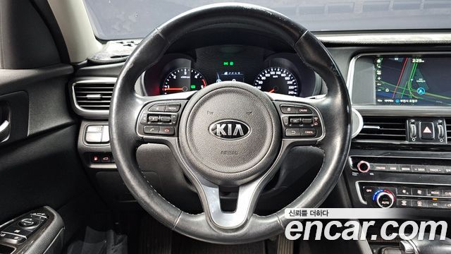Kia K5 2016 — photo 13