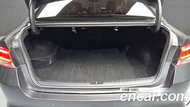 Kia K5 2016 — photo 20