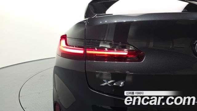 BMW X4 2025 — photo 9