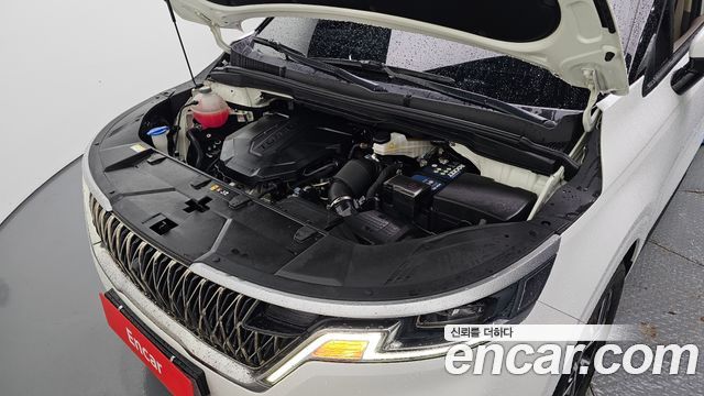Kia Canival 2023 — photo 6